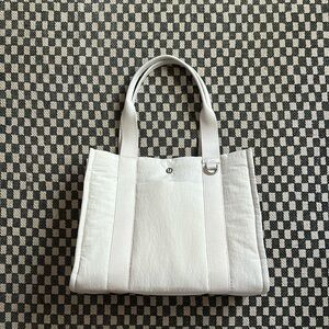 Lululemon boxy tote bag